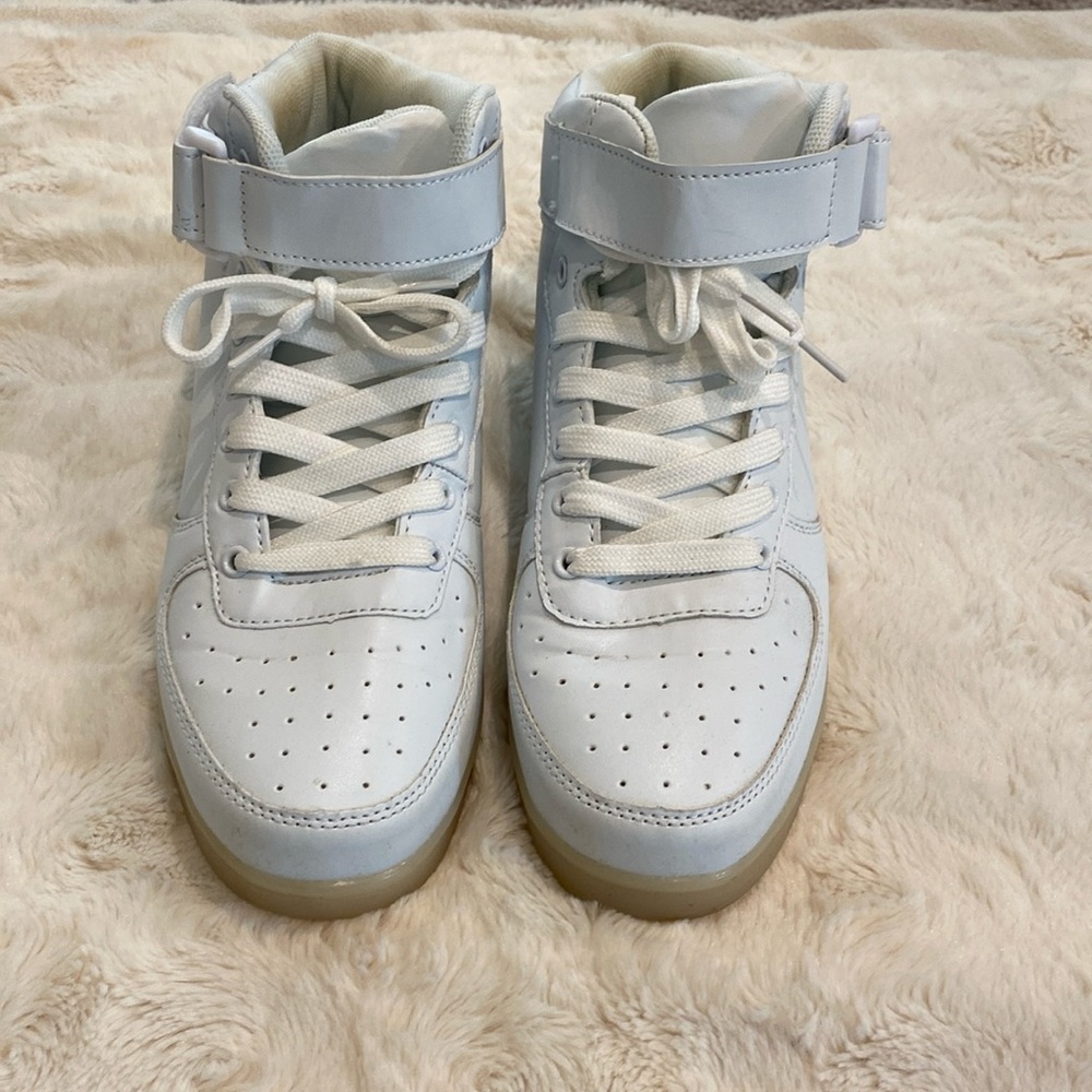 Dema Light Up Shoes